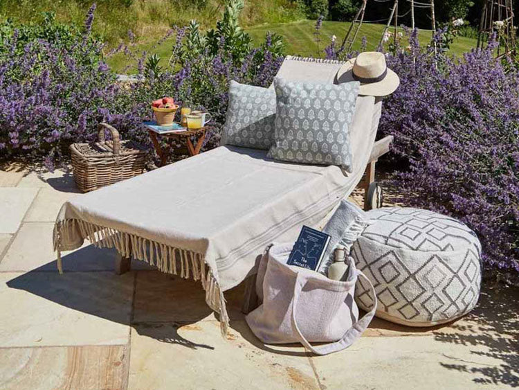 Summer Blankets & Throws