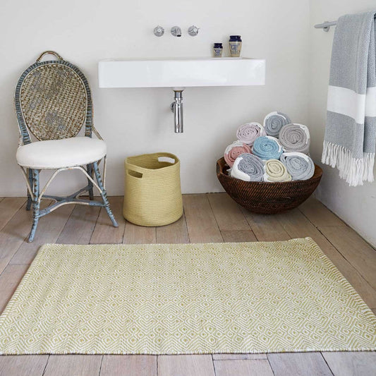Gooseberry Provence bathroom rug